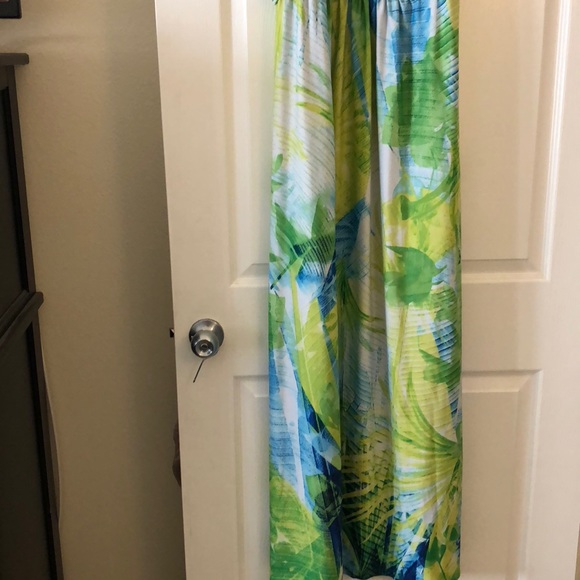 Dress - Picture 4 of 5